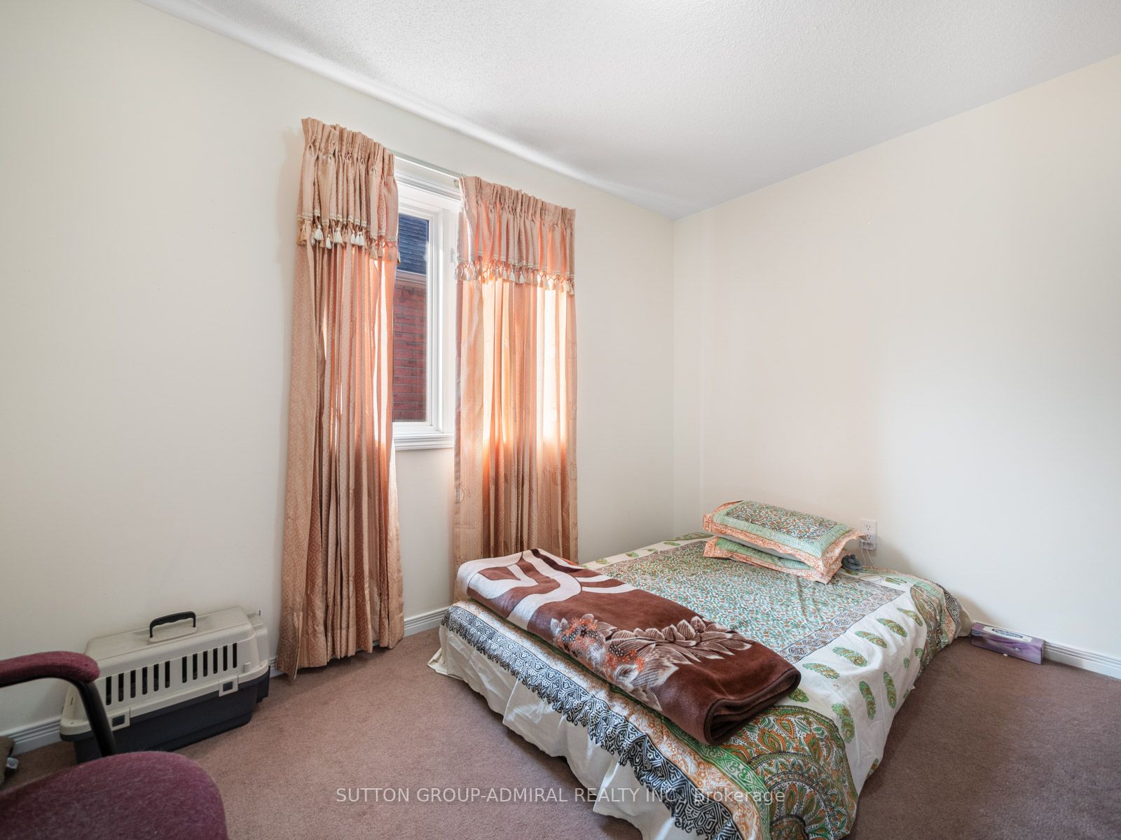 82 Vivian Rd