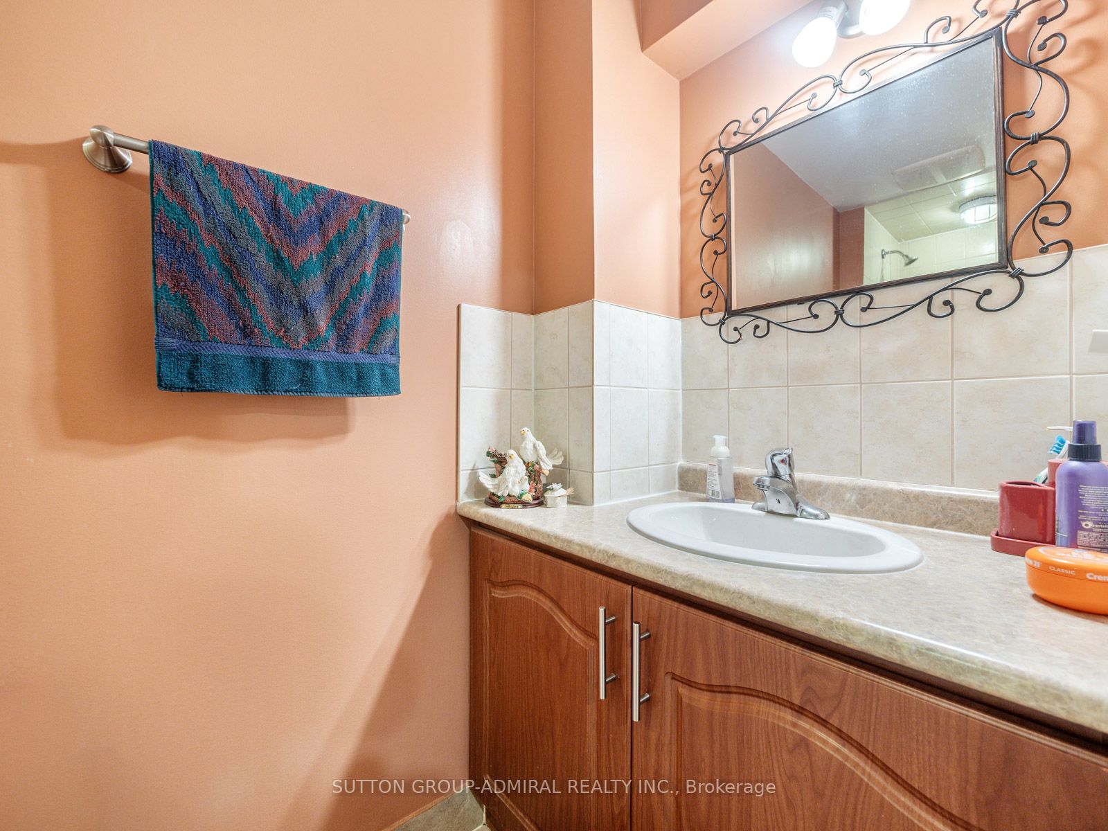 82 Vivian Rd