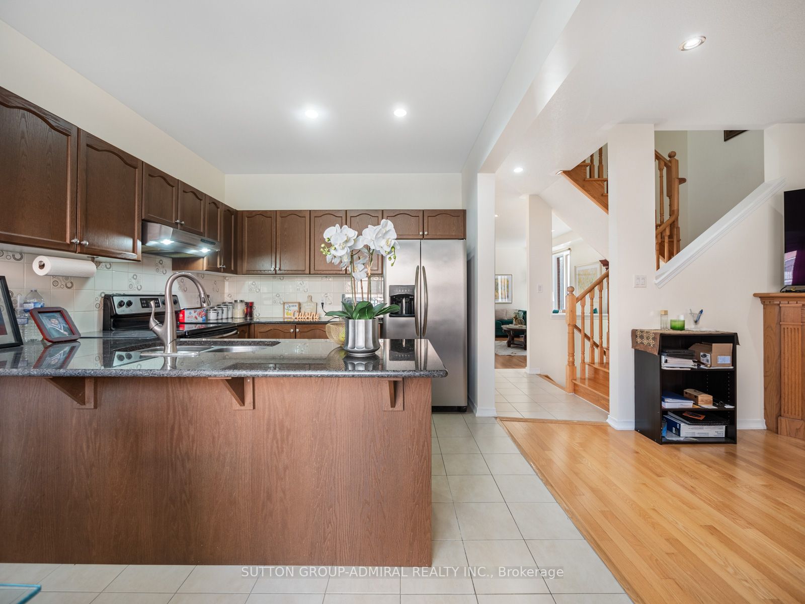 82 Vivian Rd