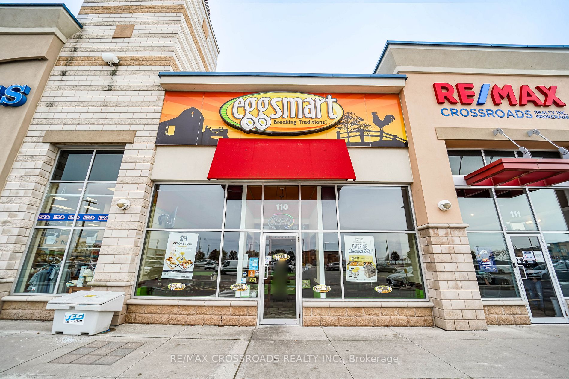 617 Victoria St W, #Suite 8