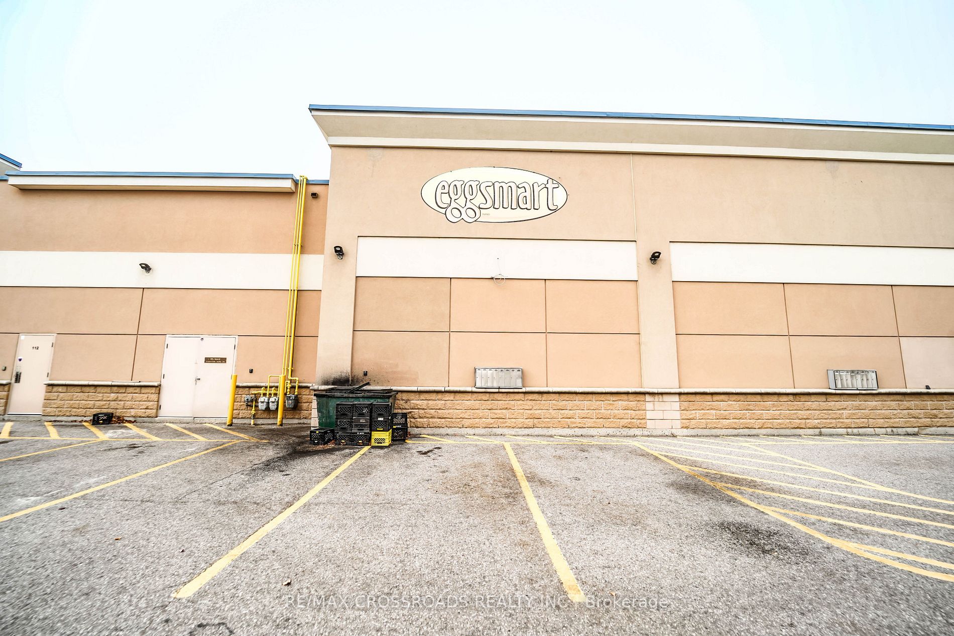 617 Victoria St W, #Suite 8