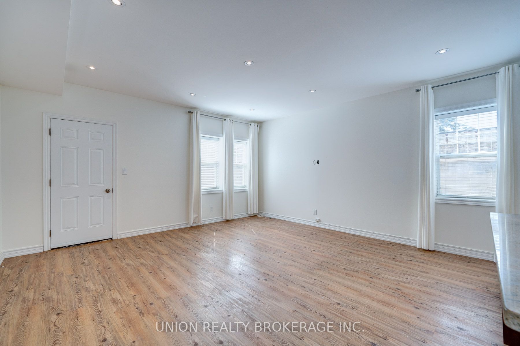 85 Beech Ave, #7