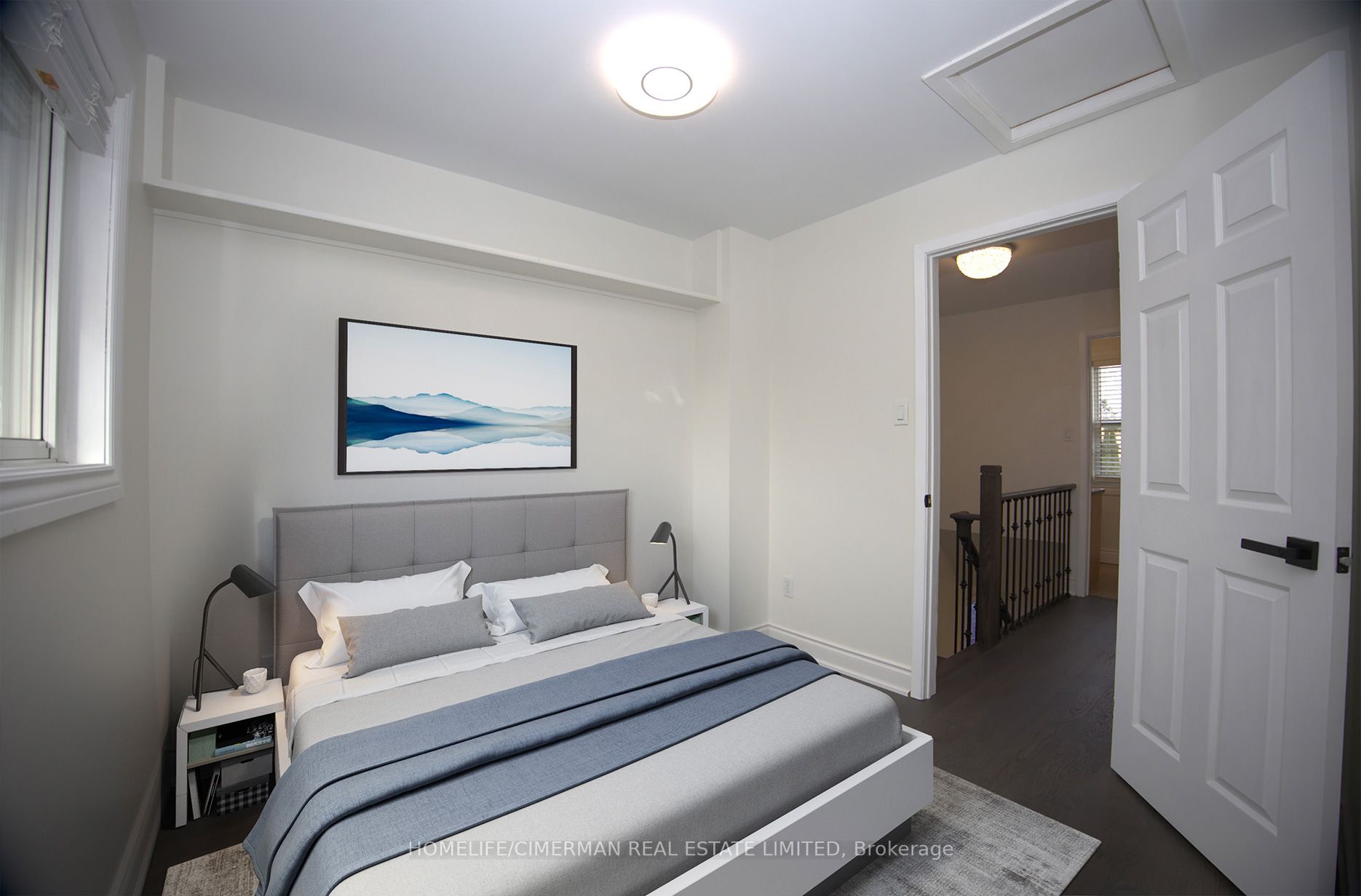 704 Sultana Sq