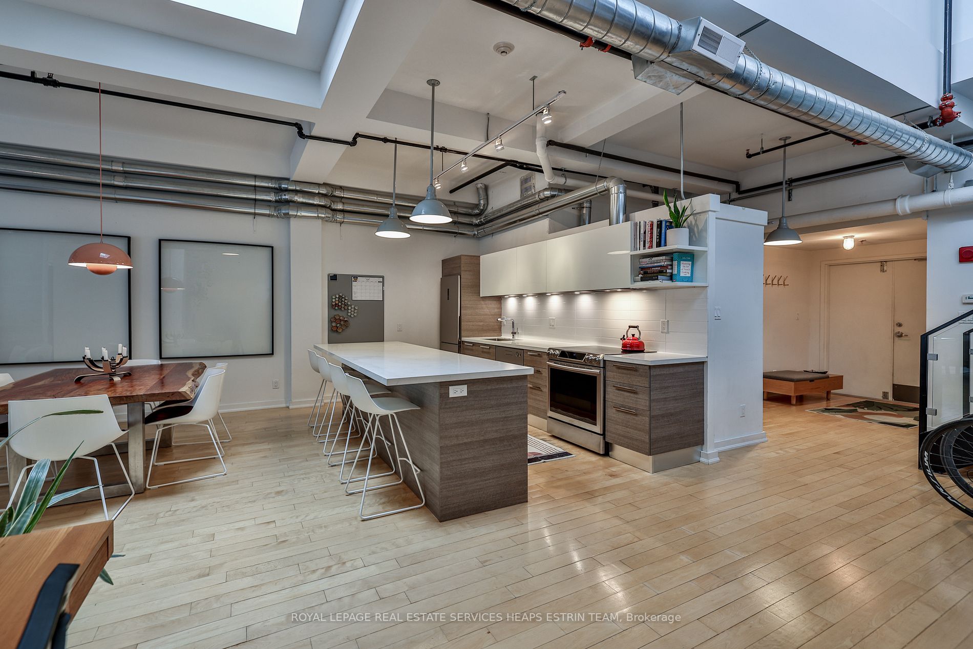 1173 Dundas St E, #237