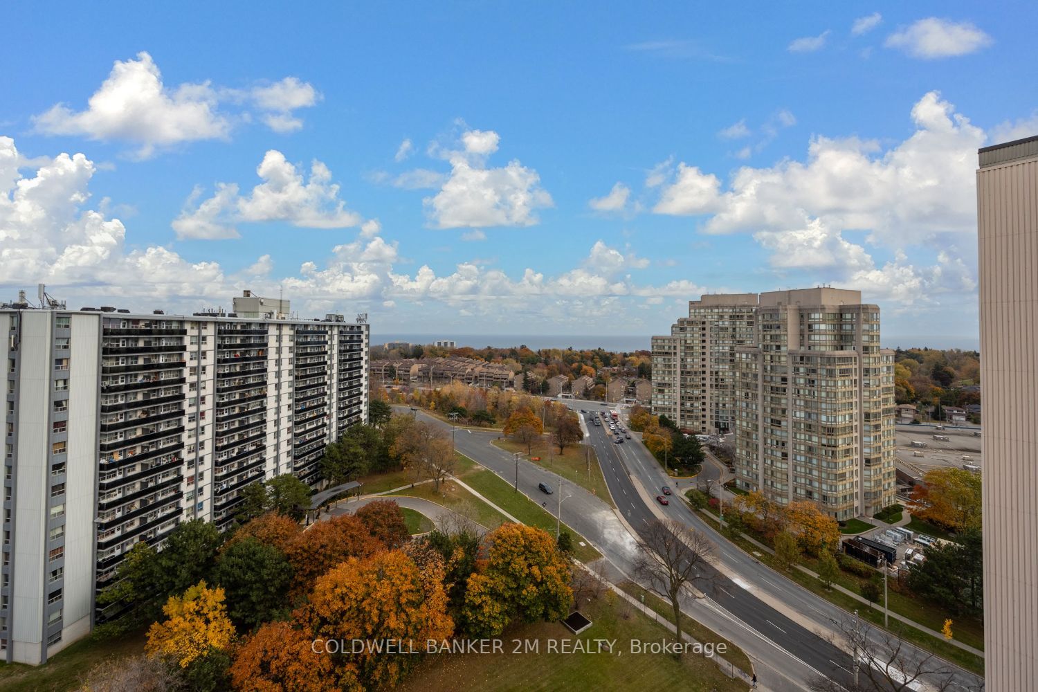 3380 Eglinton Ave E, #1806