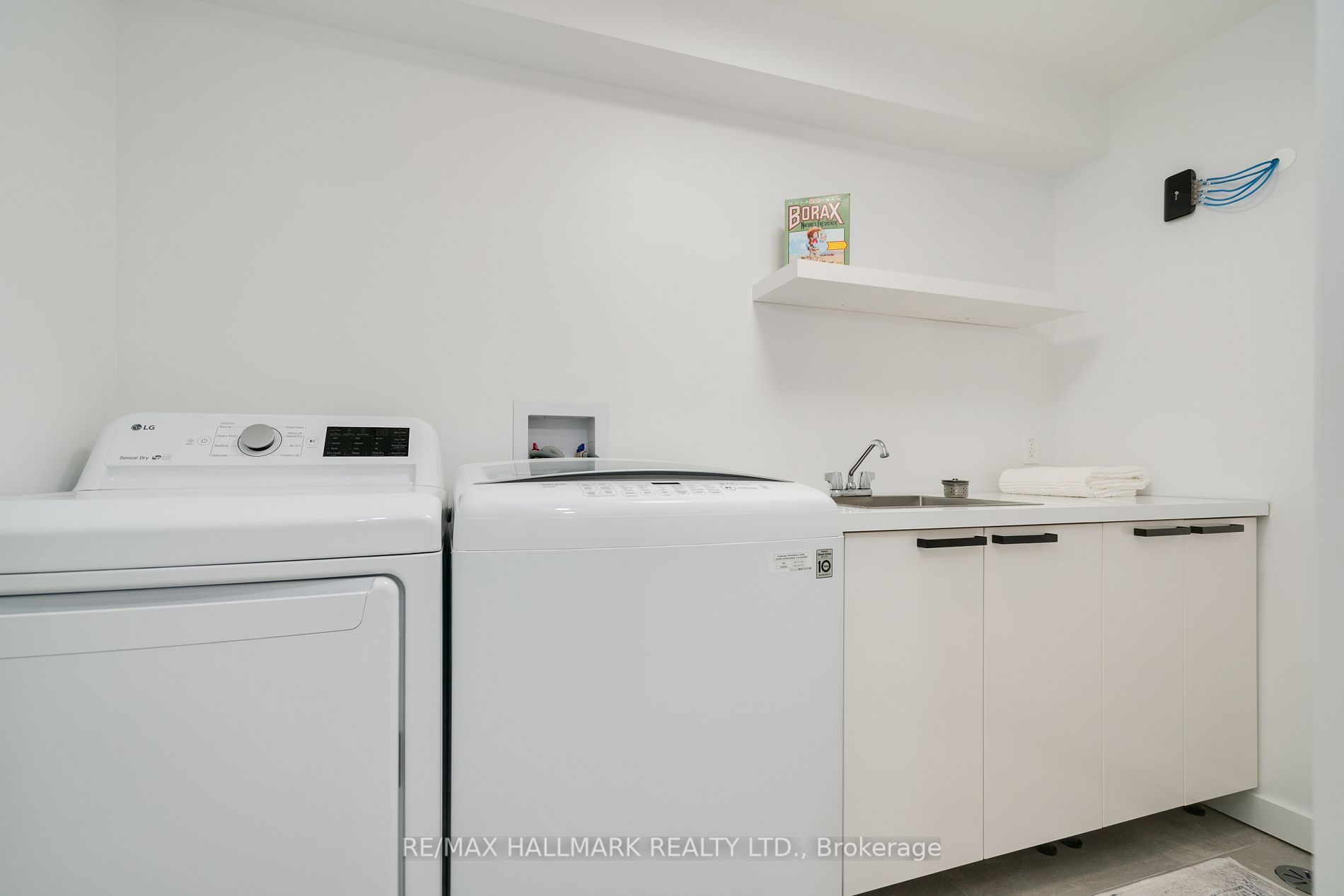 245 Linsmore Cres