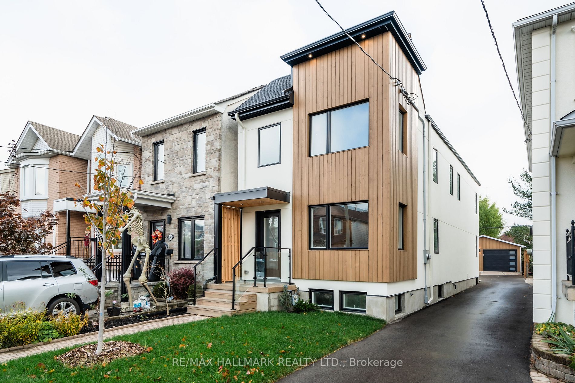 245 Linsmore Cres
