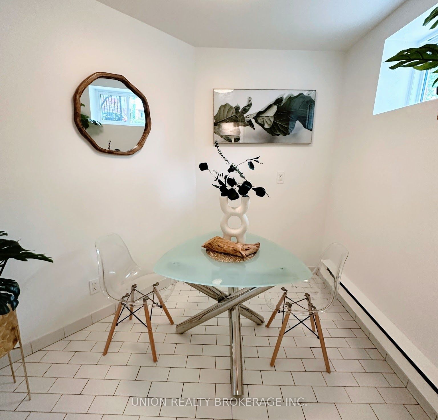15-21 Glenfern Ave, #1