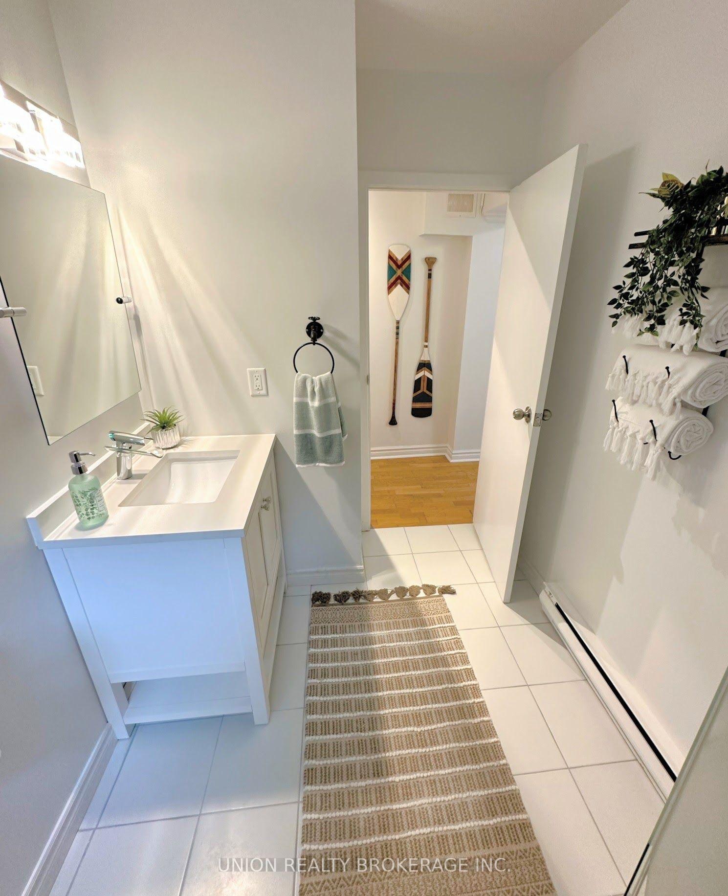 15-21 Glenfern Ave, #1