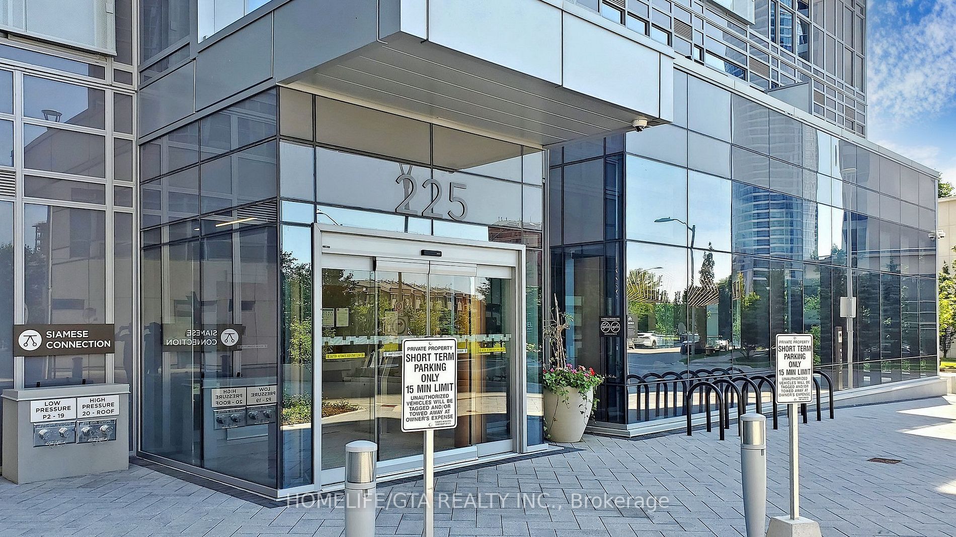225 Village Green Sq, #1201