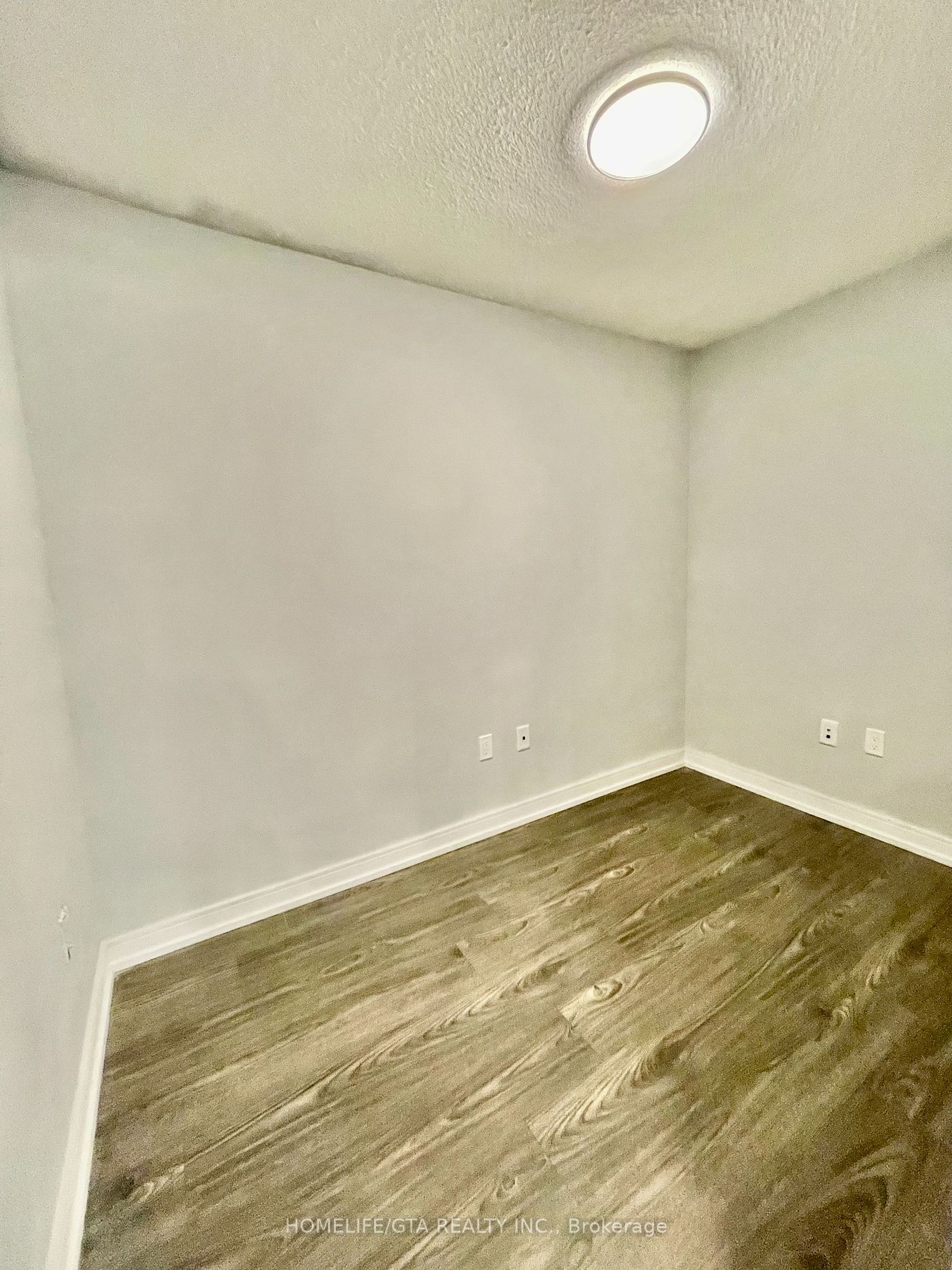 225 Village Green Sq, #1201