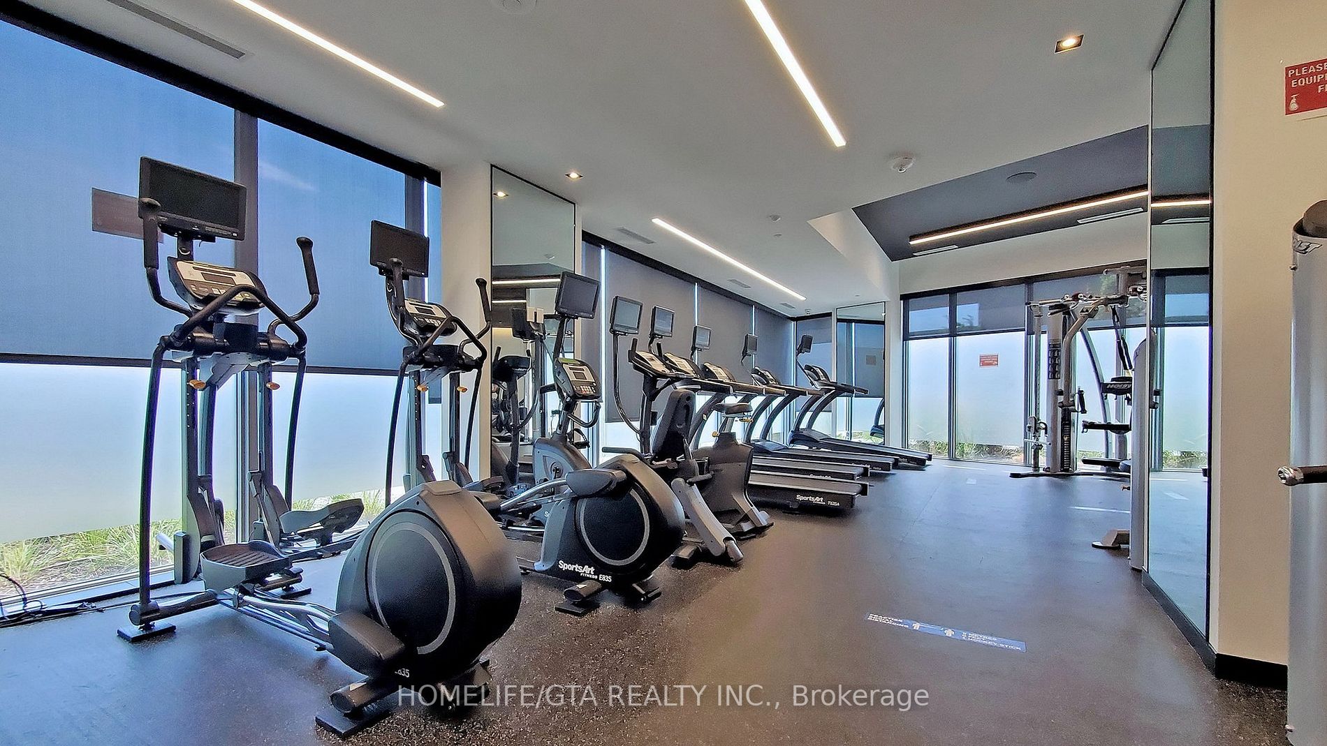 225 Village Green Sq, #1201