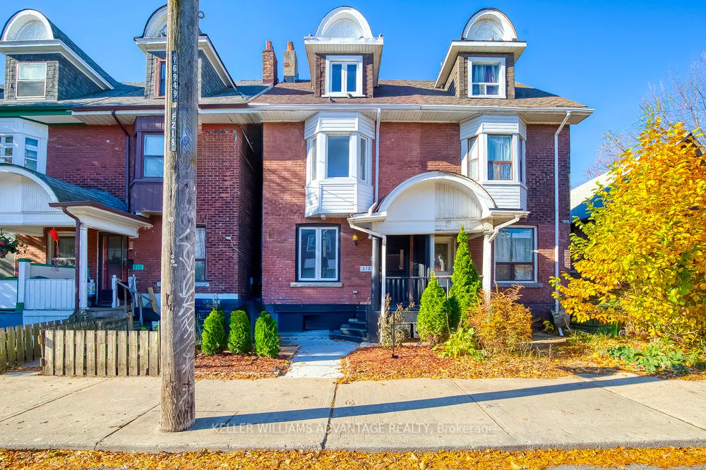 218 Broadview Ave, #Upper