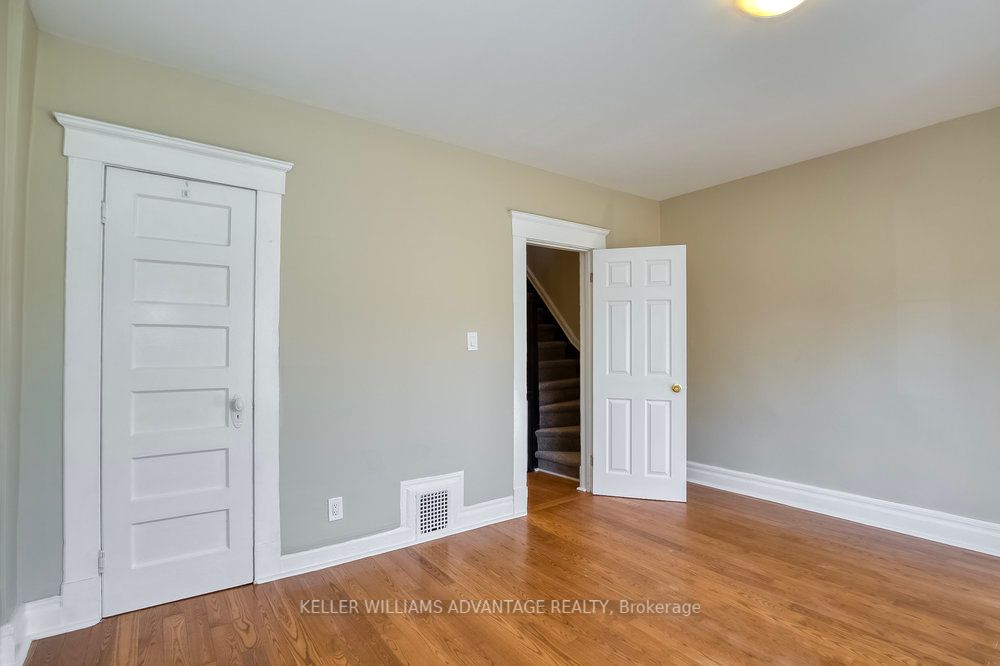 218 Broadview Ave, #Upper
