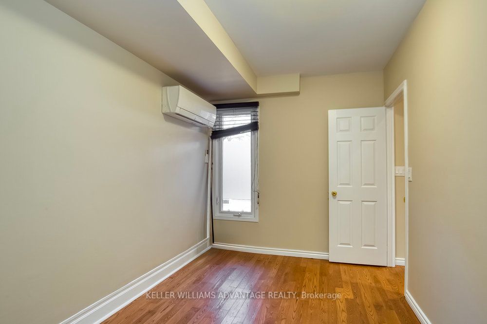 218 Broadview Ave, #Upper