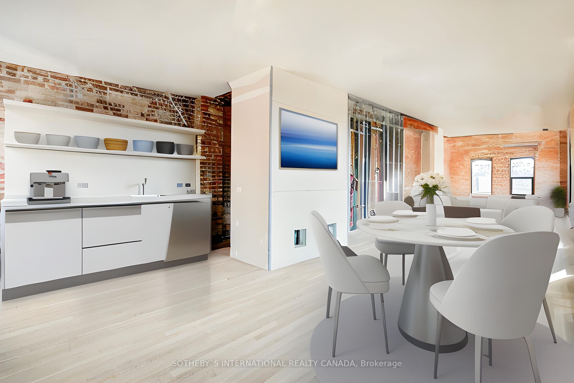 972 Queen St E, #300