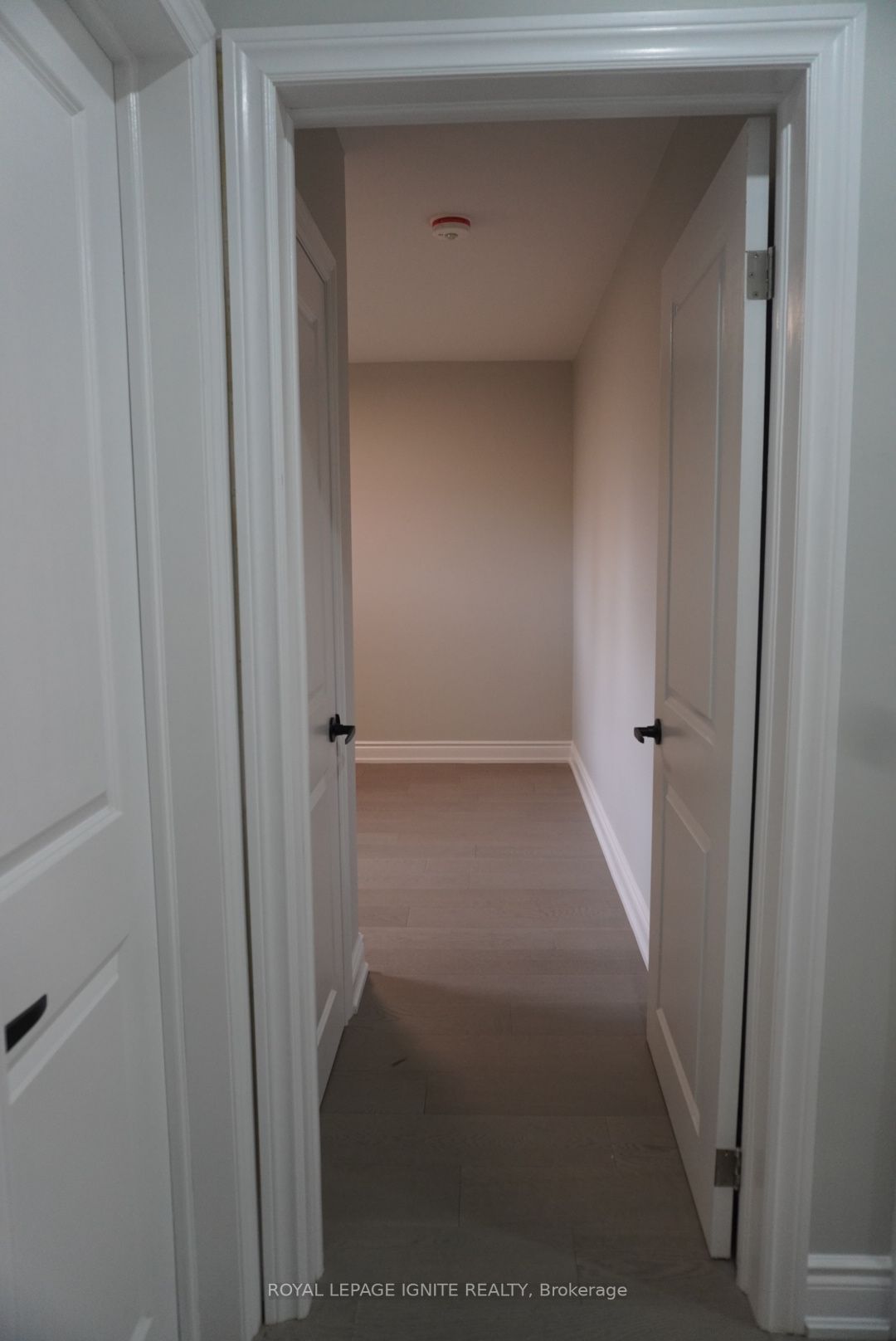 54 Bailey Cres, #Main