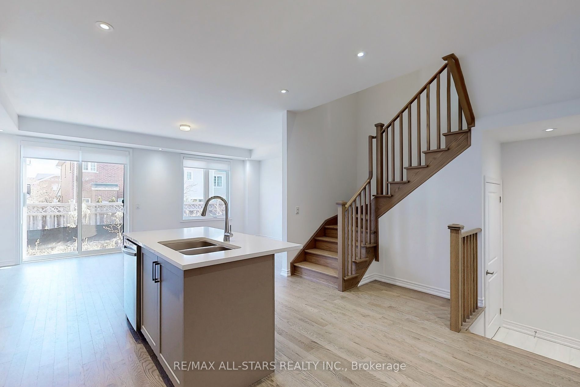 13 Sorbara Way