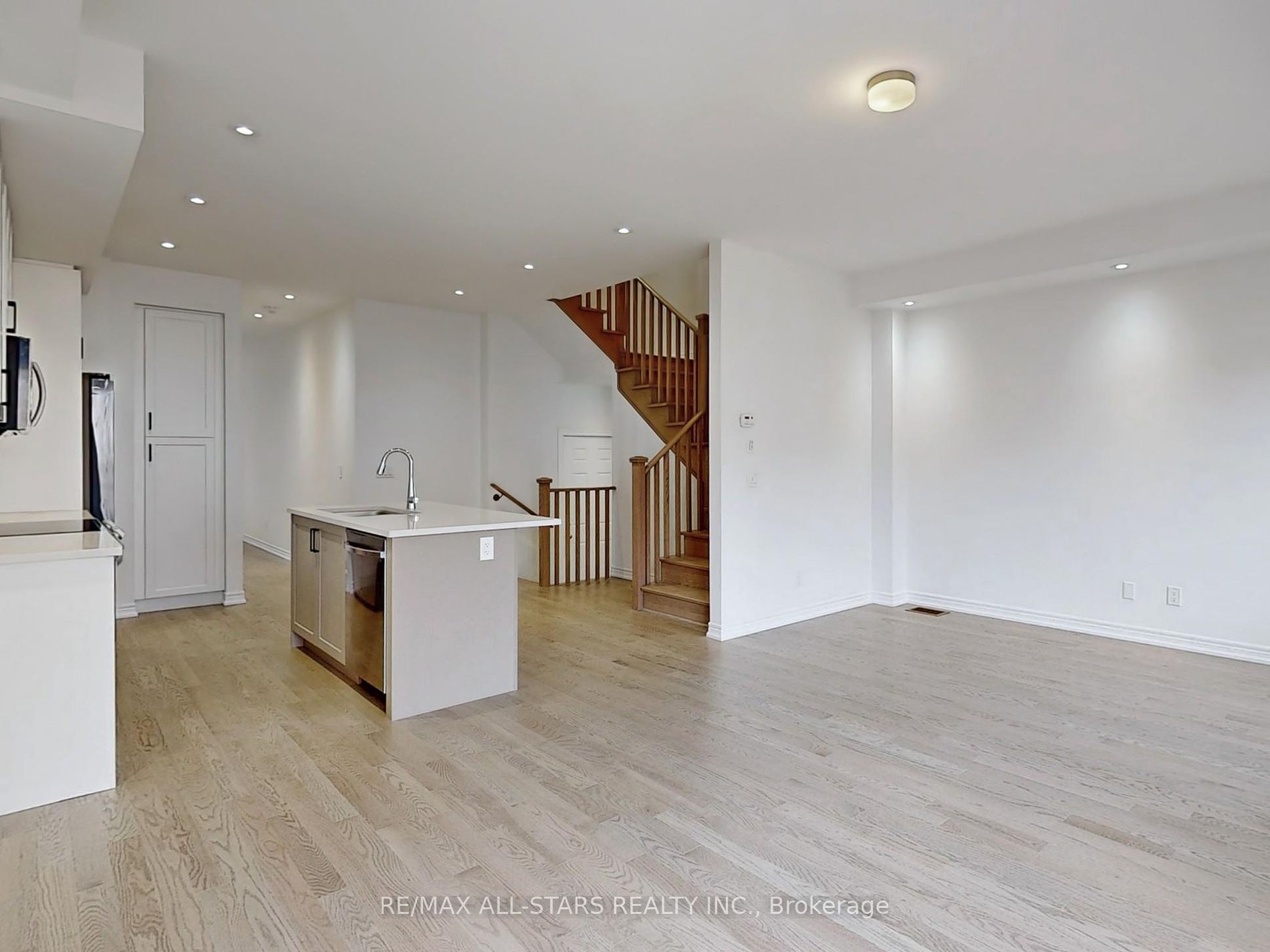 23 Sorbara Way