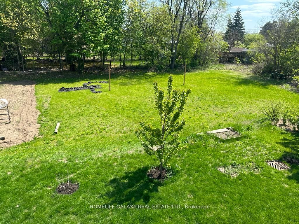 1 Norvalley Crt S
