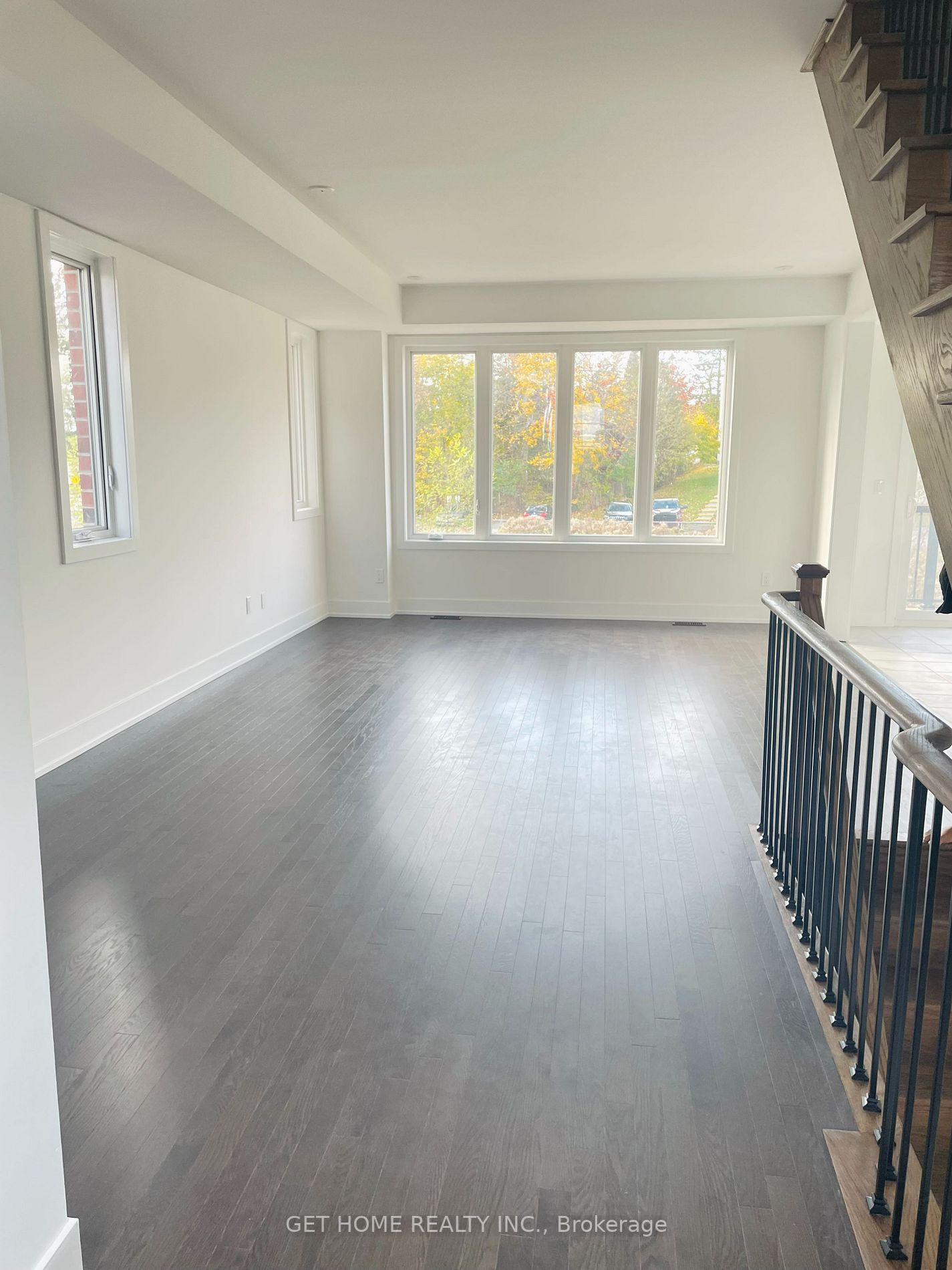 12 Sobczak Dr