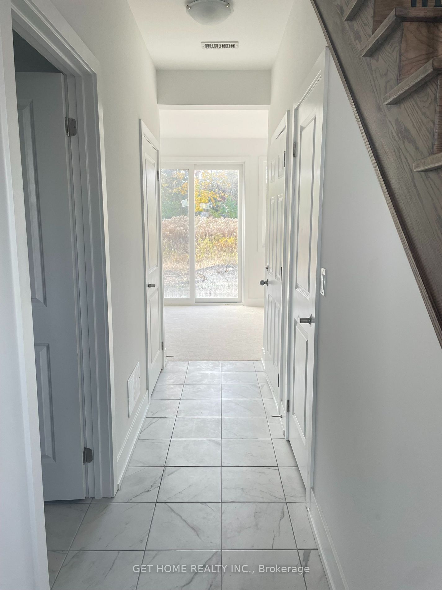 12 Sobczak Dr