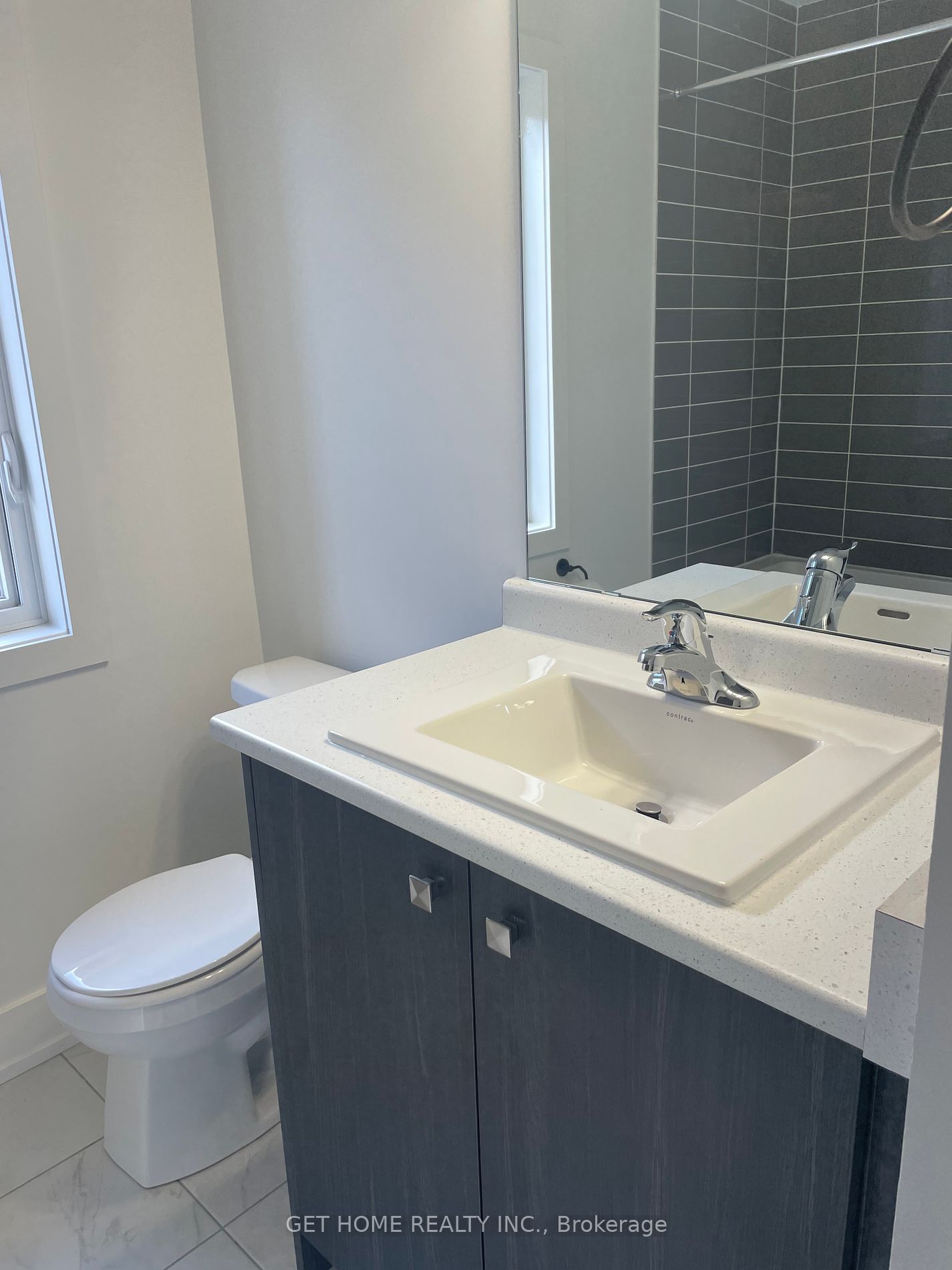 12 Sobczak Dr