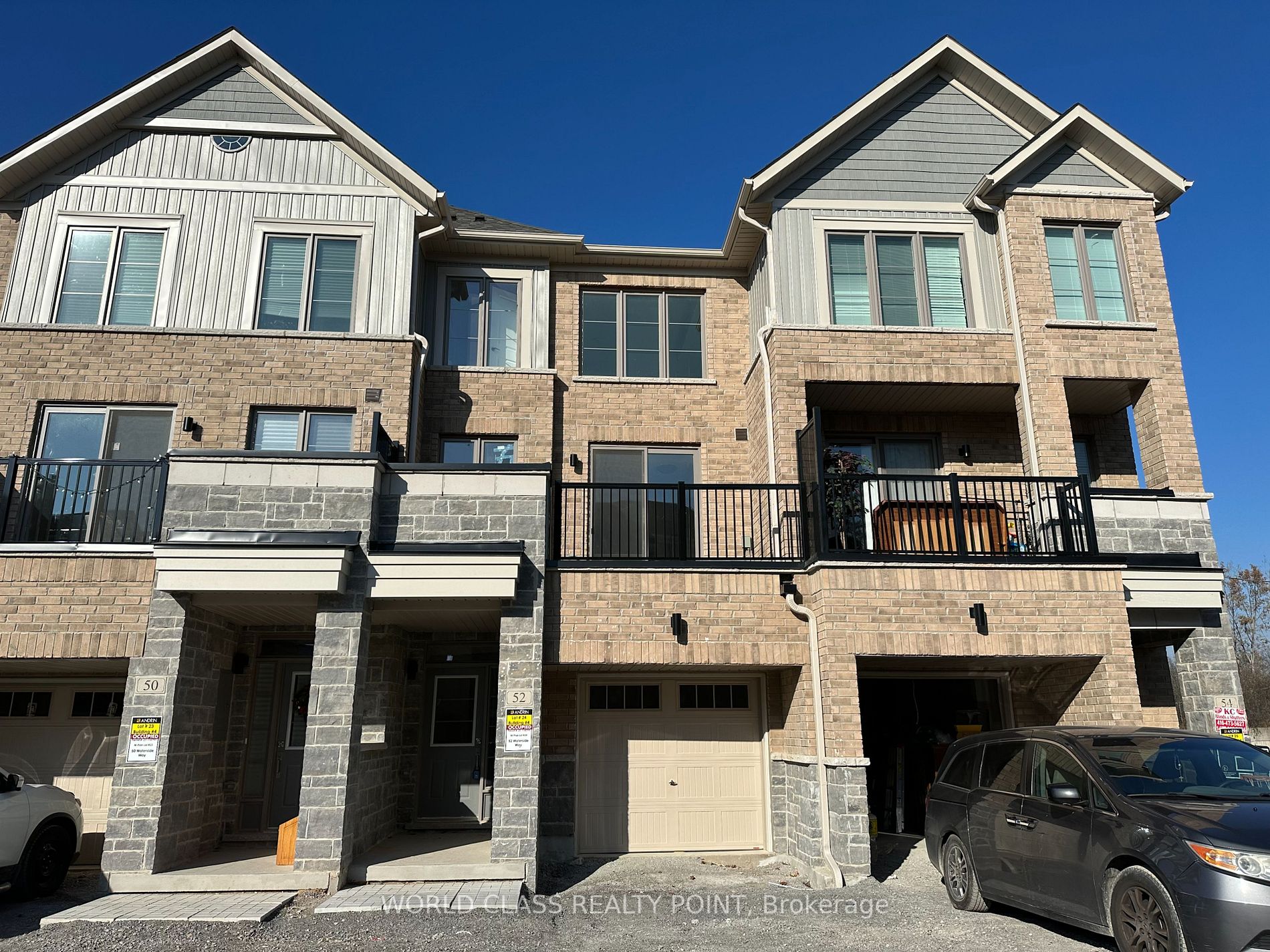 52 Waterside Way