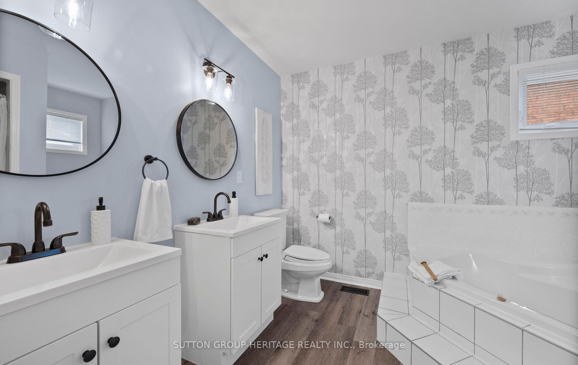 46 Macdermott Dr