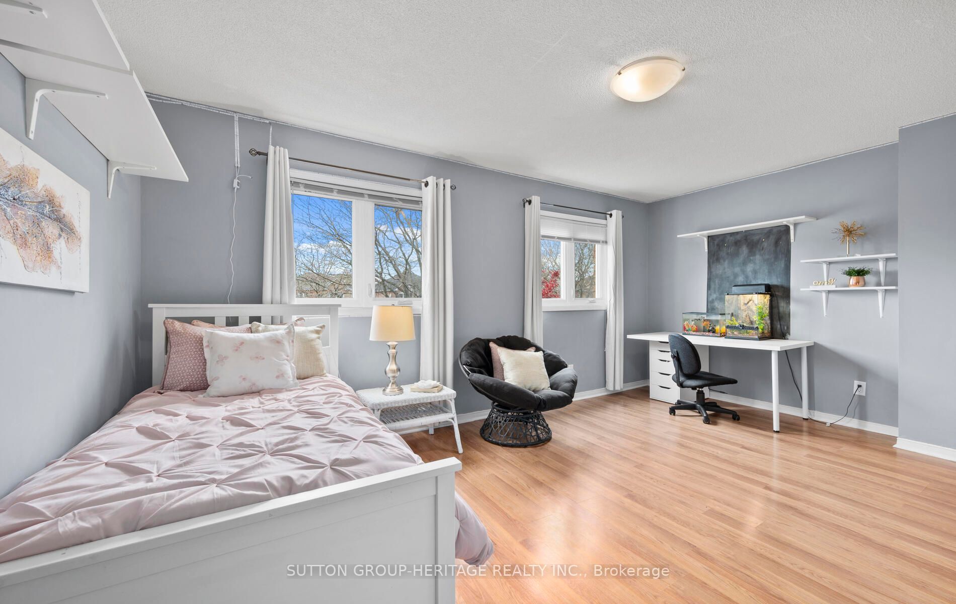 46 Macdermott Dr