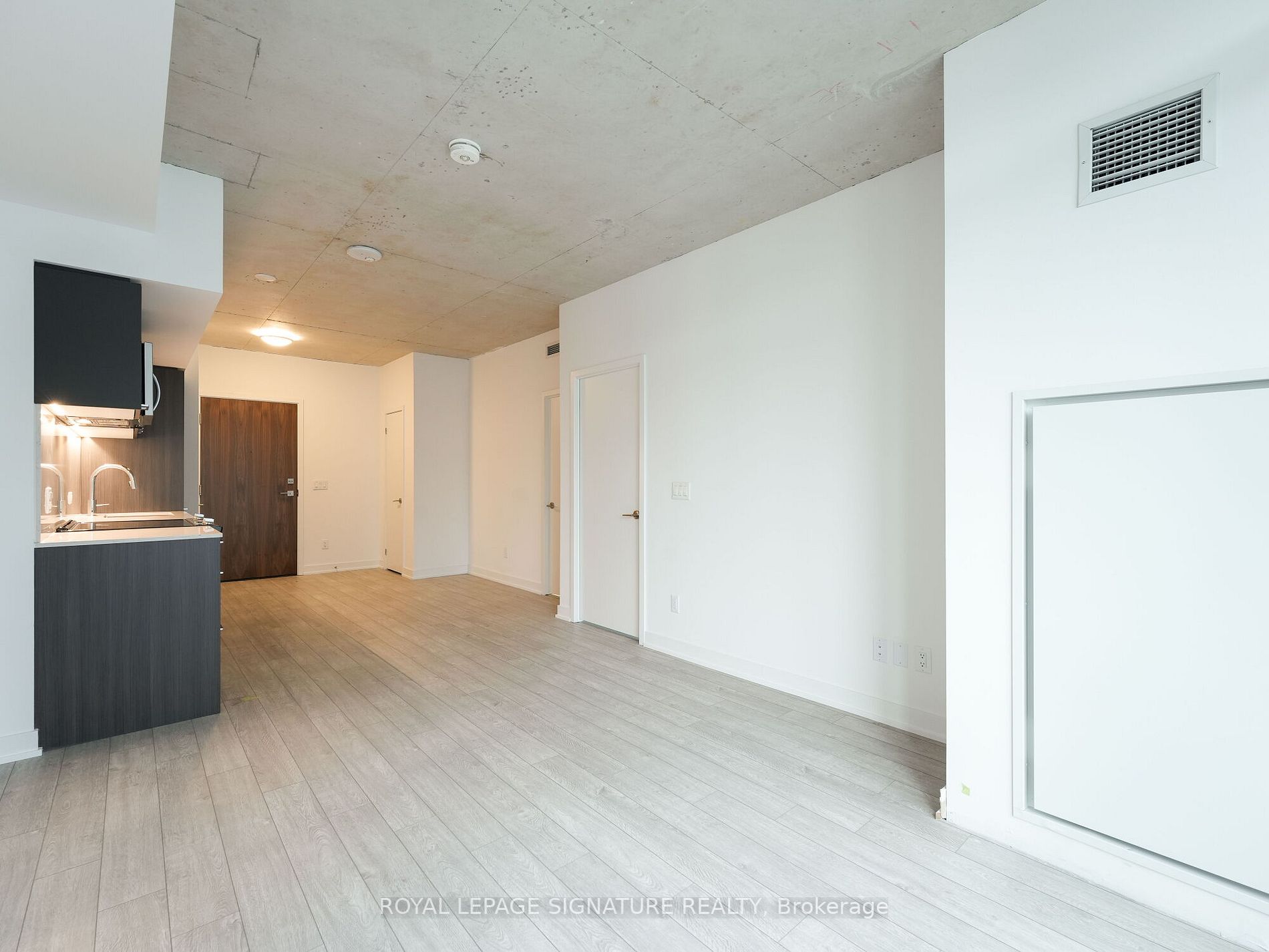 45 Baseball Pl, #1203