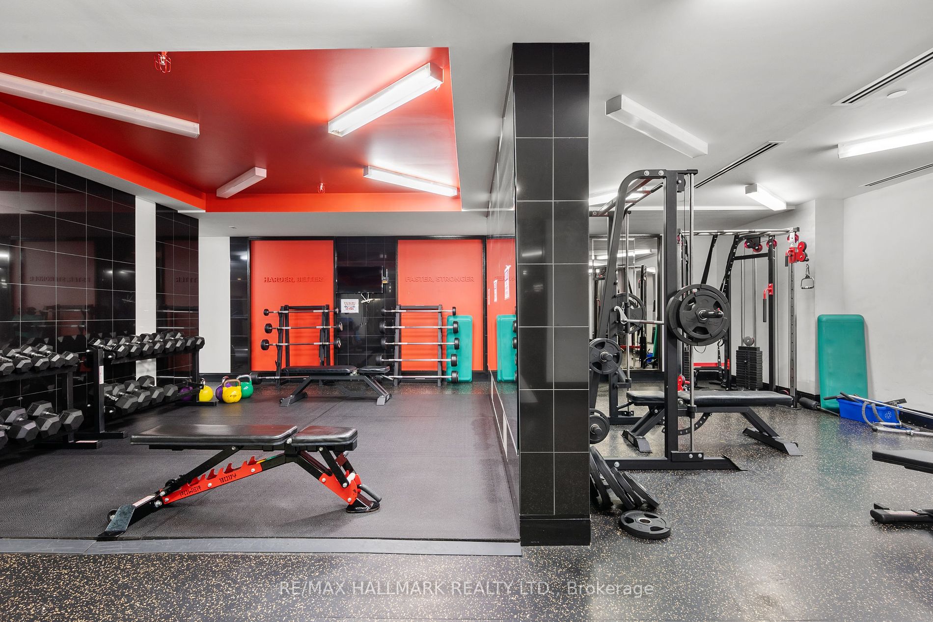 1190 Dundas St E, #906