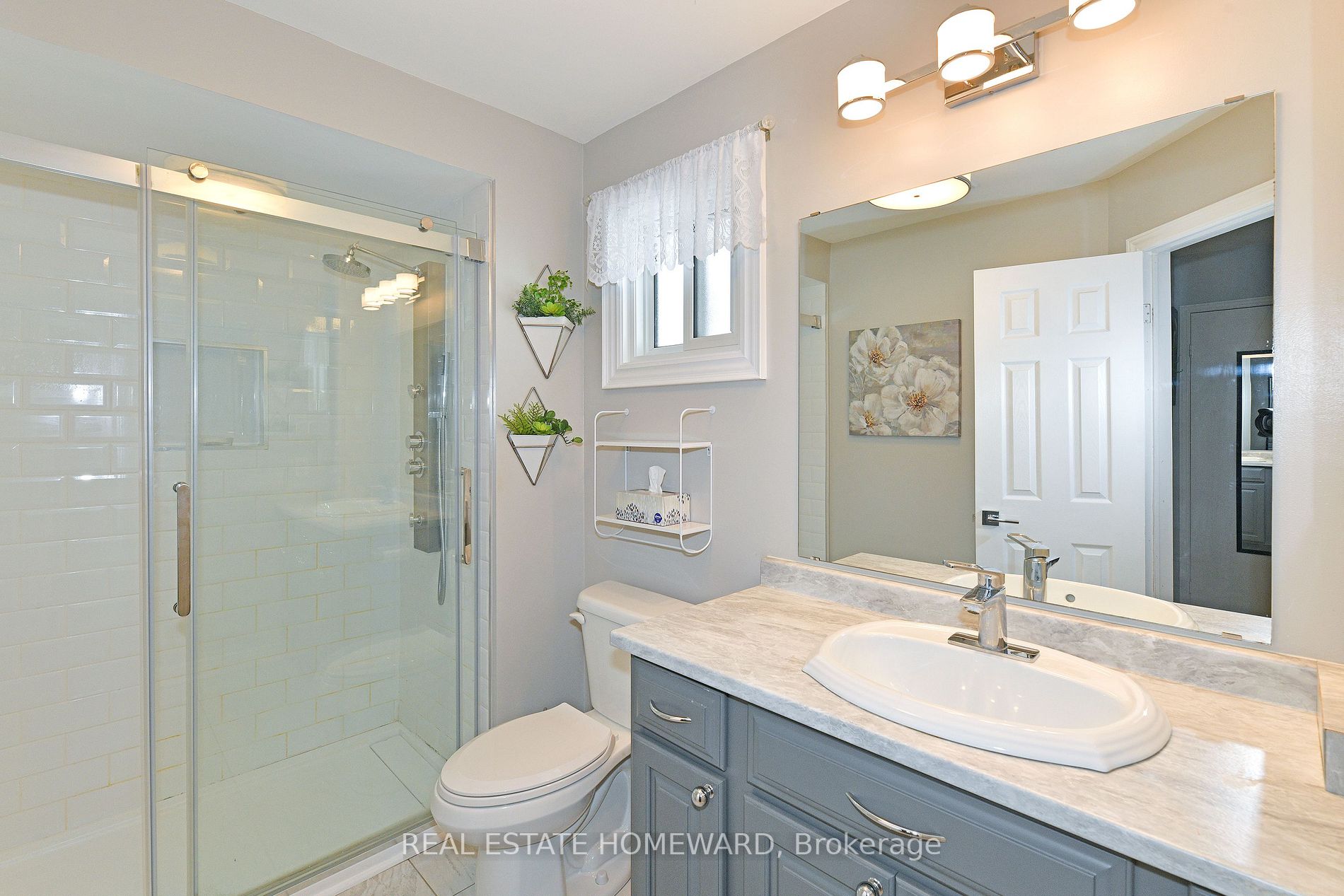 45 Harman Dr E