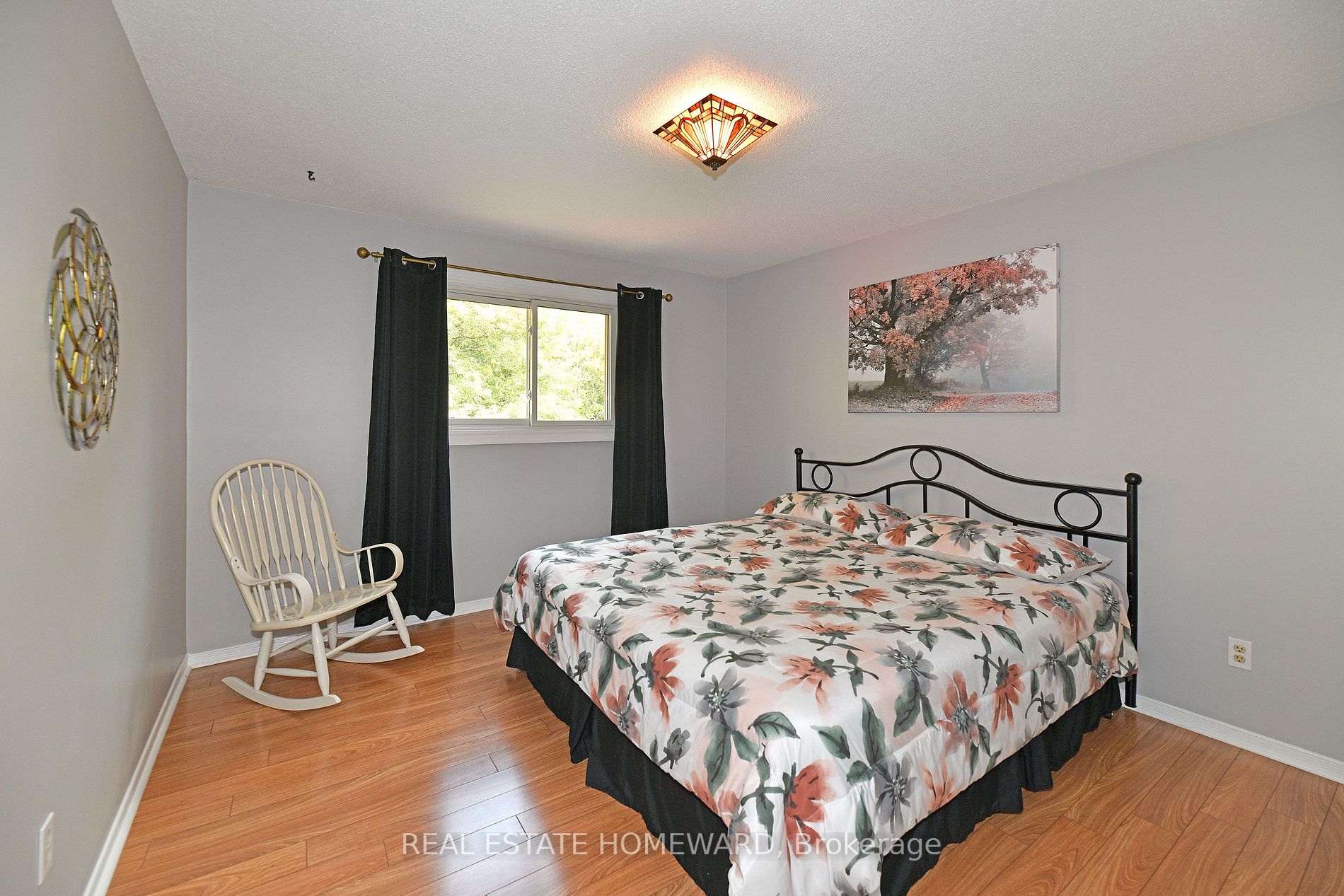 45 Harman Dr E
