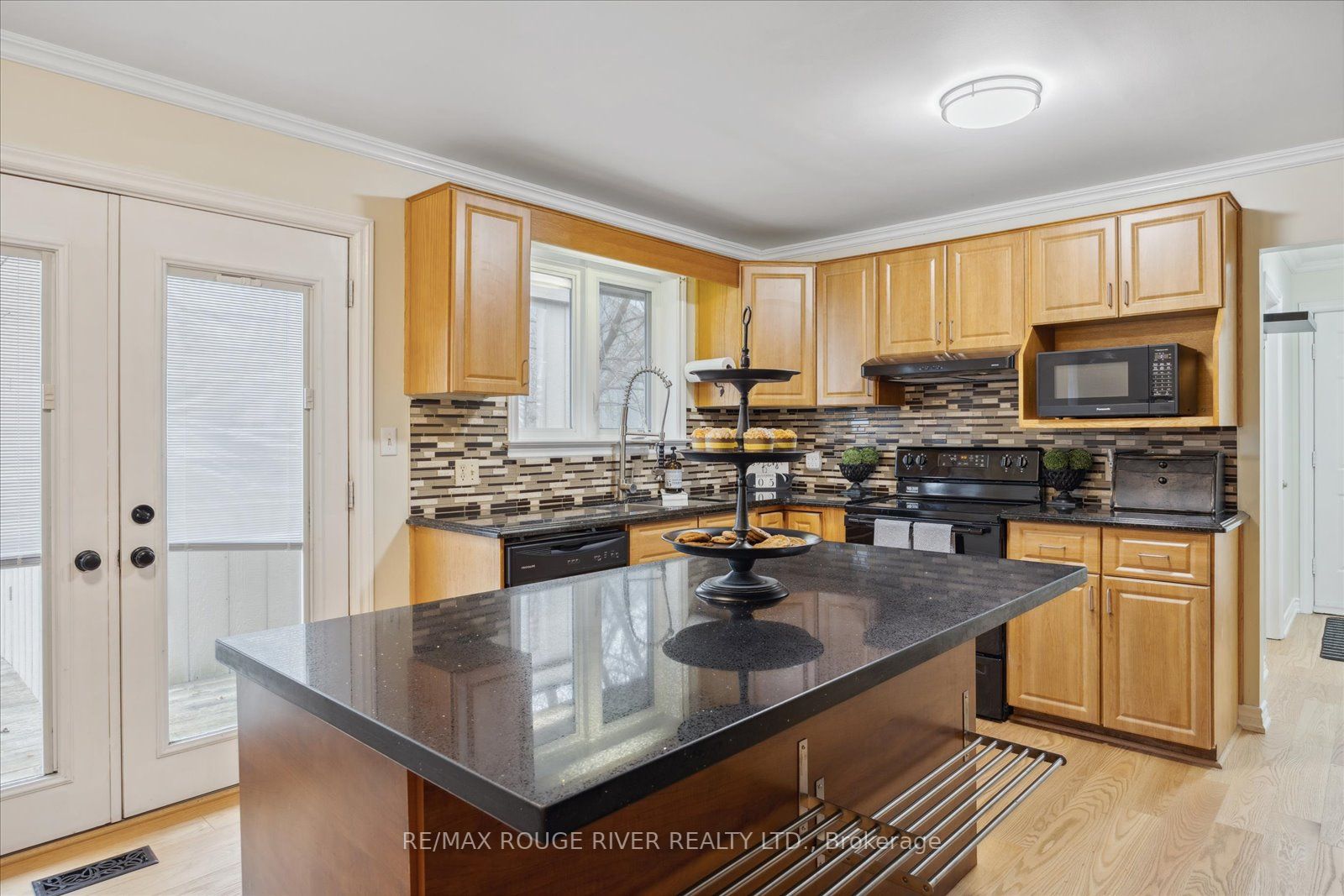 16601 Island Rd