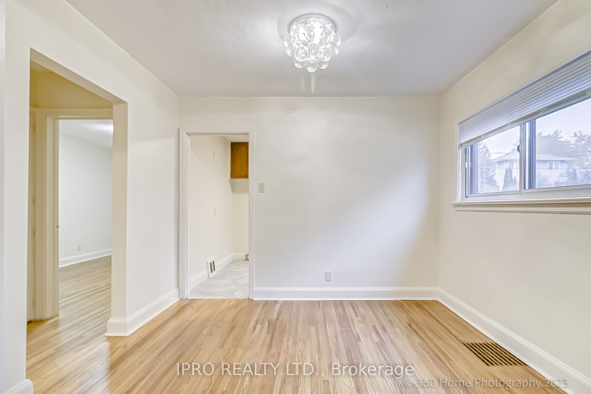 20 Florens Ave