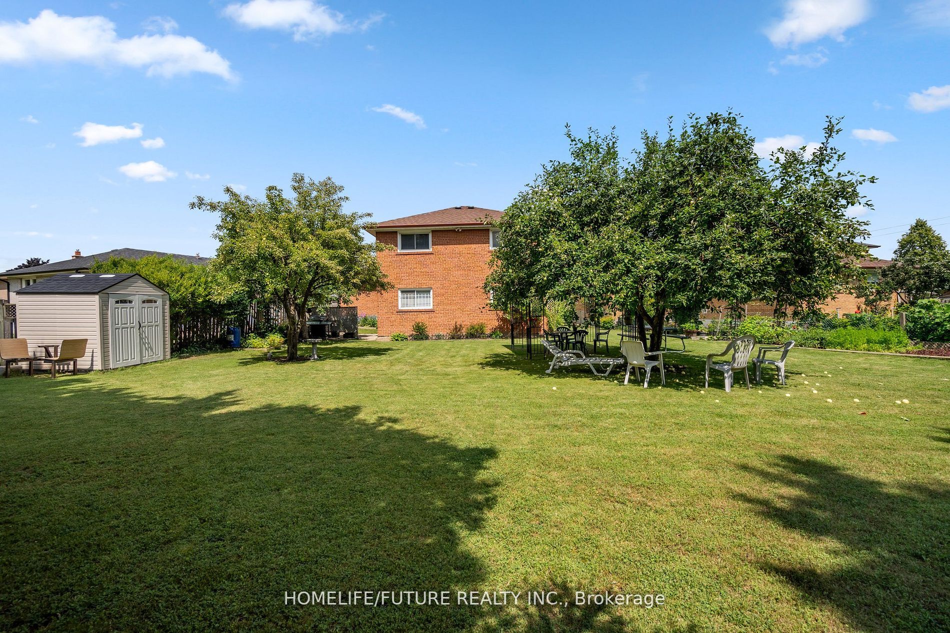 8 Albacore Crescent