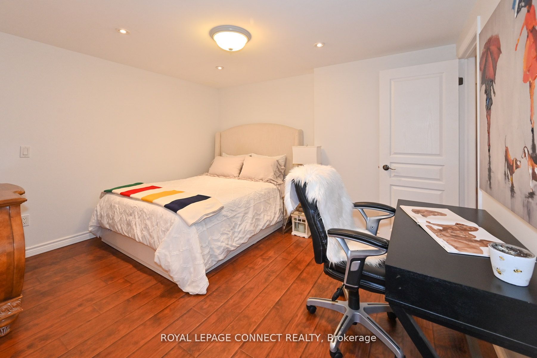 3 Hoppe St