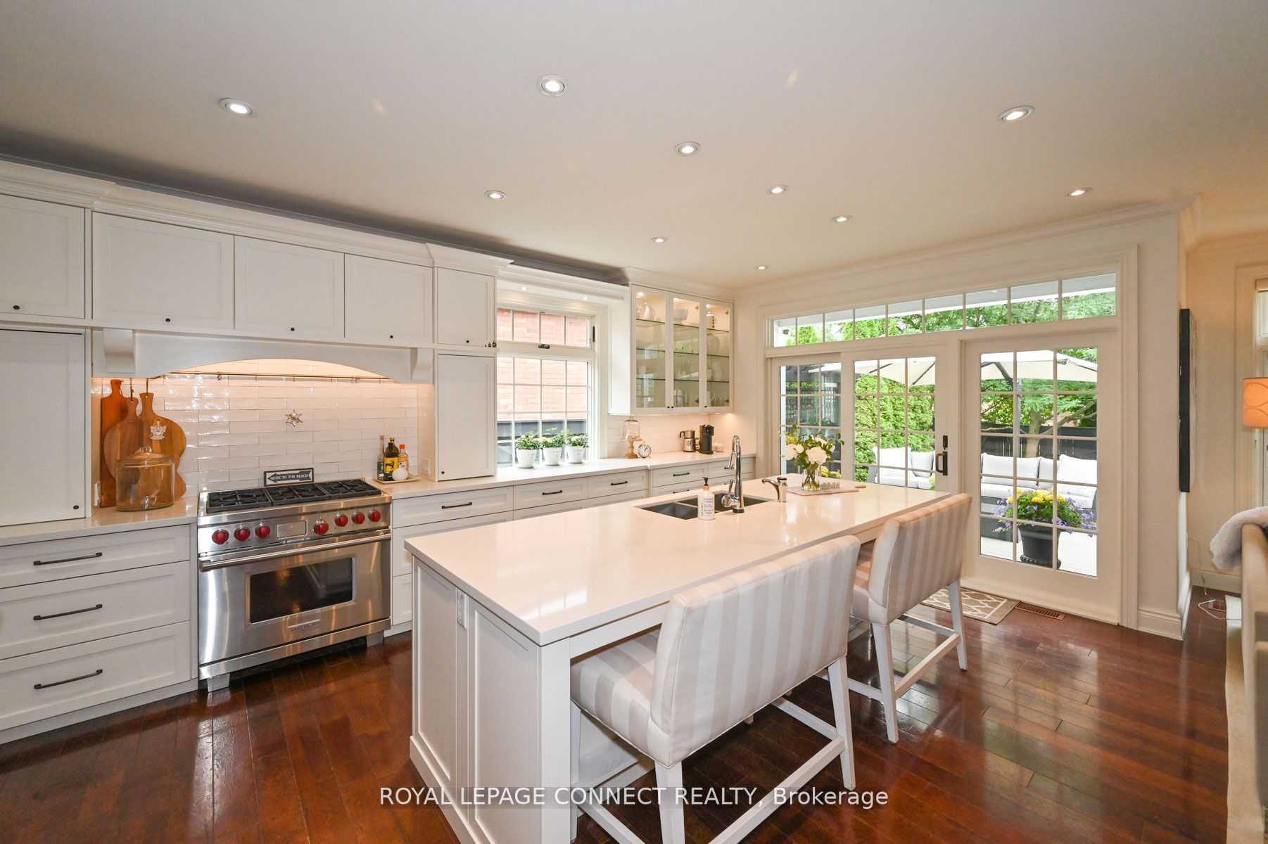 3 Hoppe St