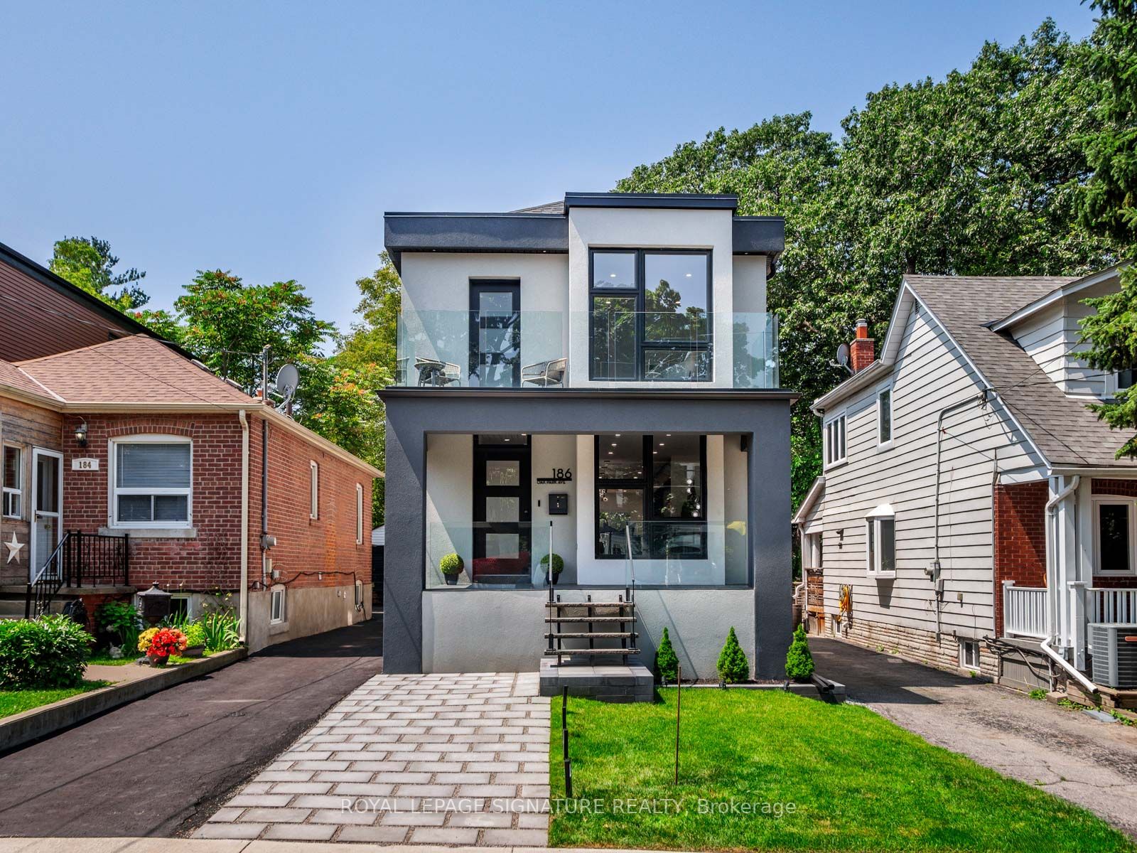 186 Oak Park Ave