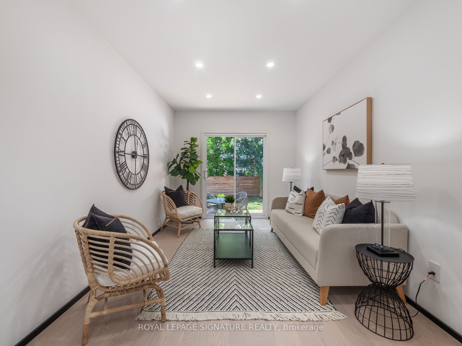 186 Oak Park Ave