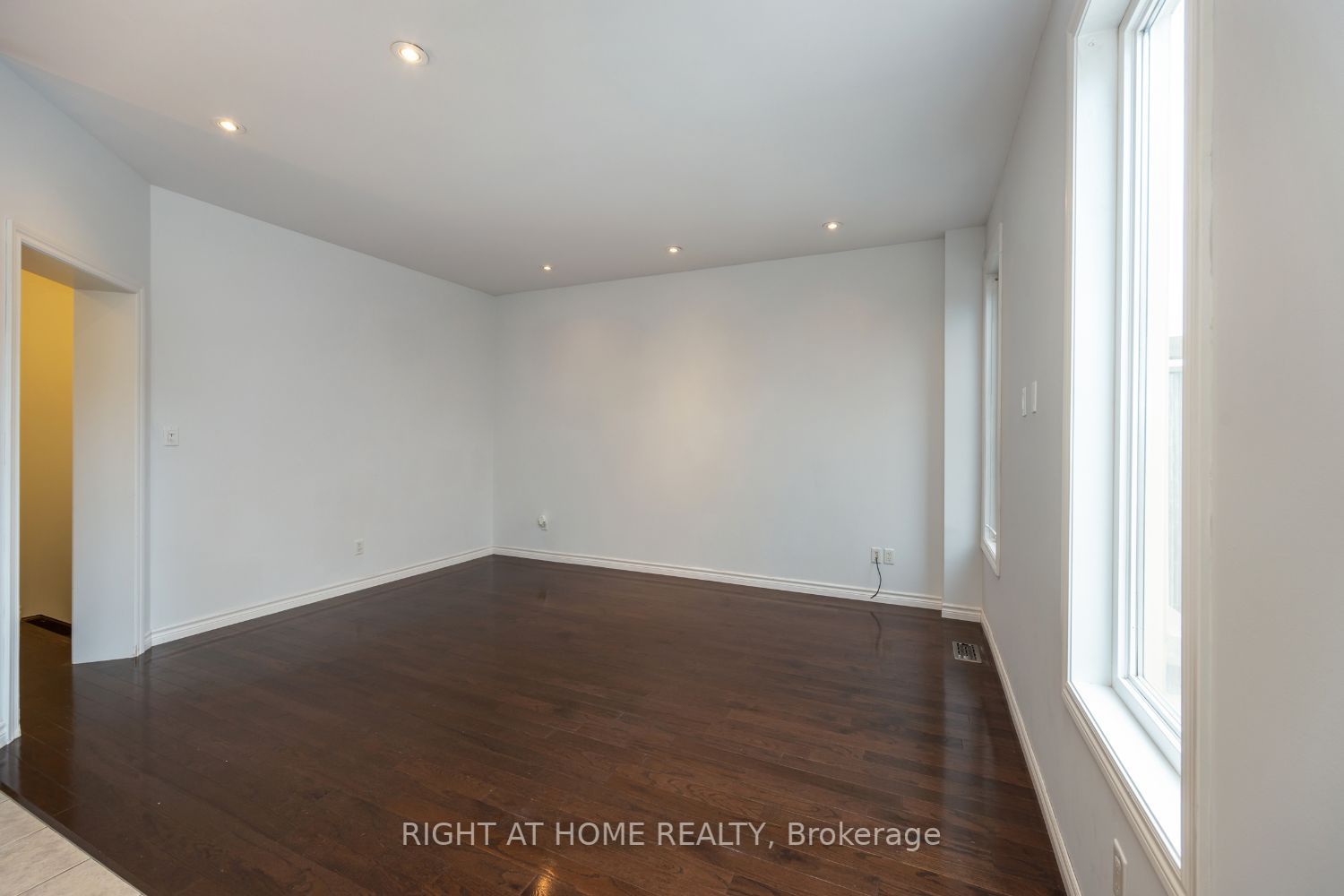 83 Harvey Jones Ave