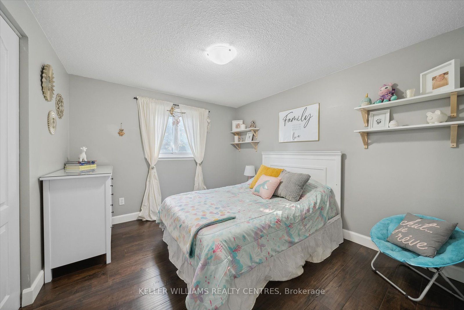 22 Roser Cres