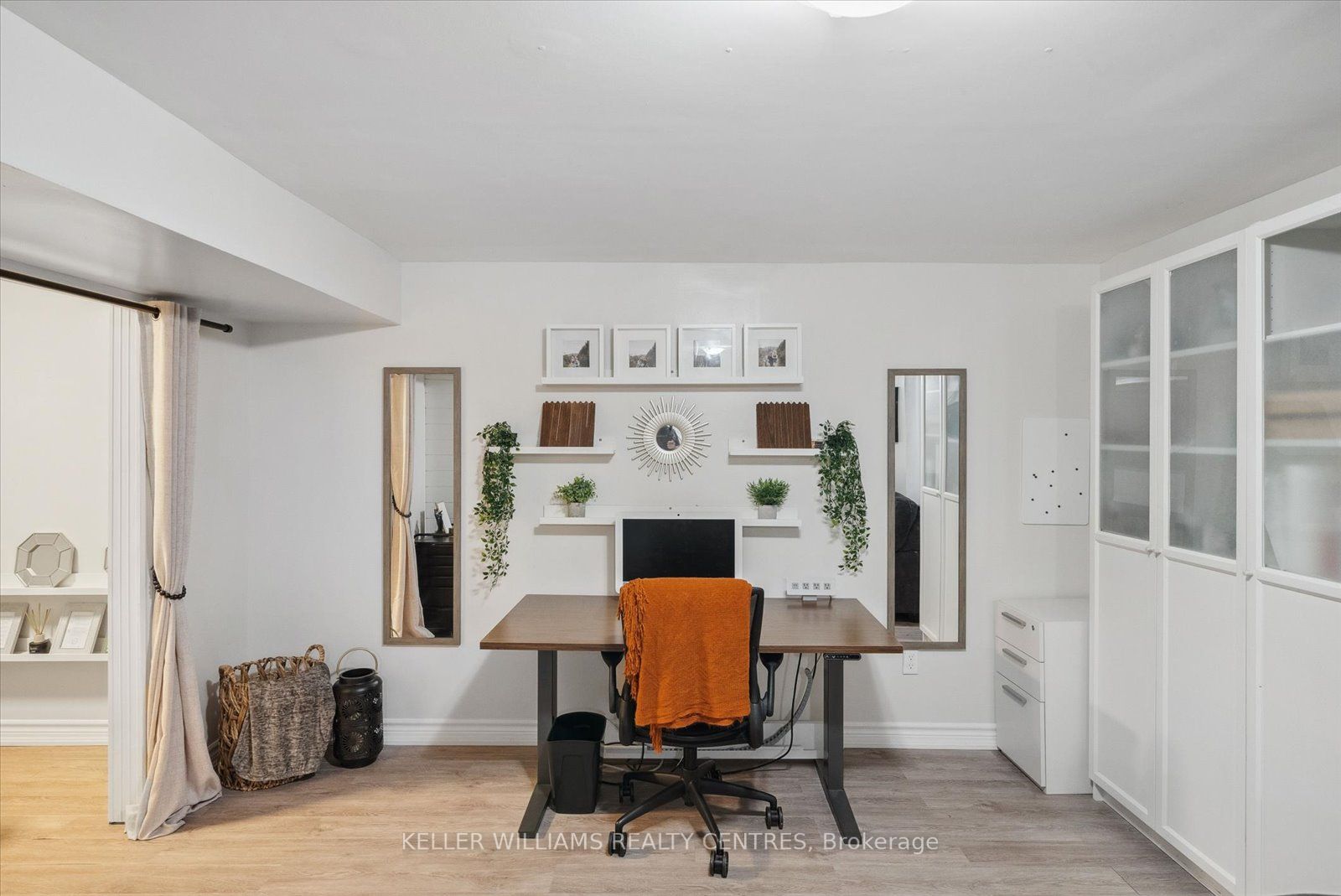 22 Roser Cres