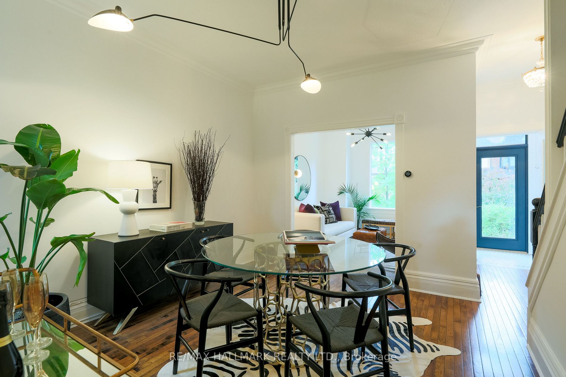 111 Victor Ave