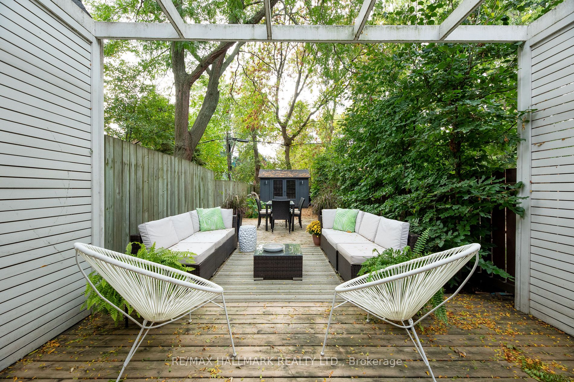 111 Victor Ave