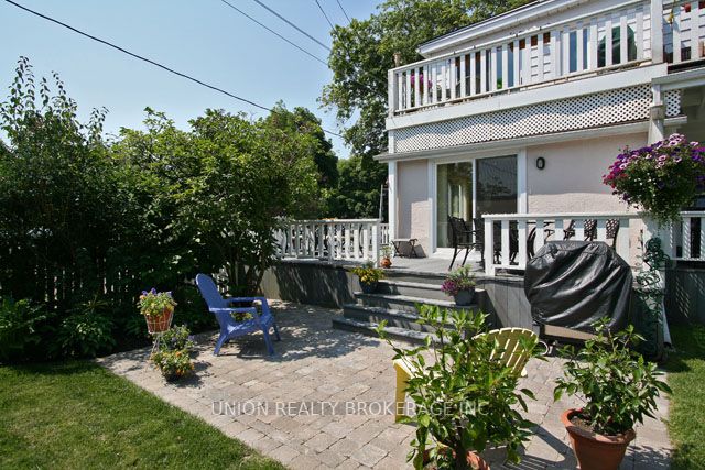 1 Leuty Ave