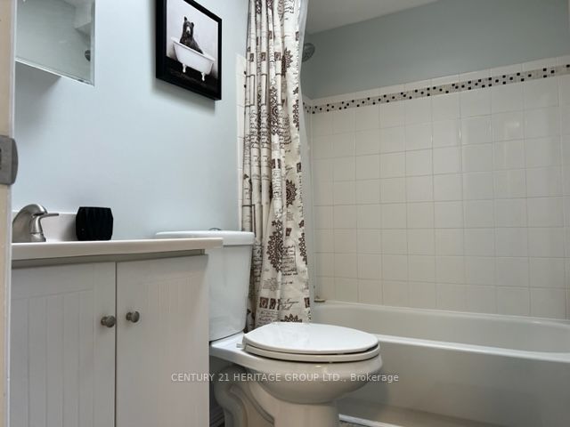 63 Barrett Cres