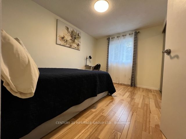 63 Barrett Cres