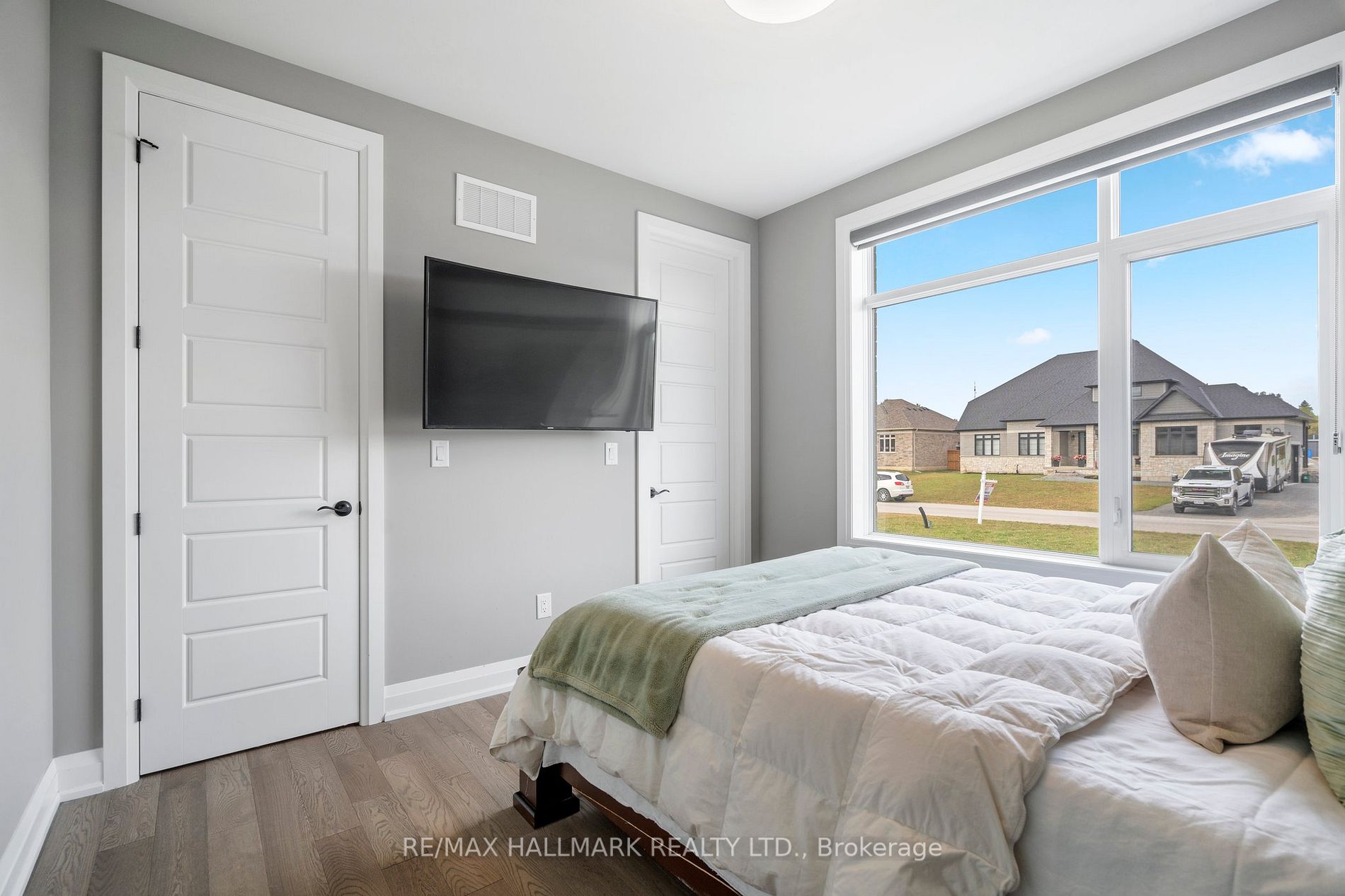 51 Charles Tilley Cres